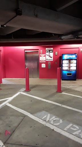 Comedy Club «House of Comedy», reviews and photos, 408 E Broadway, Bloomington, MN 55425, USA