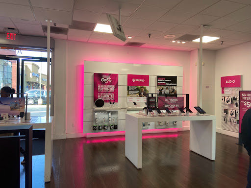 T-Mobile image
