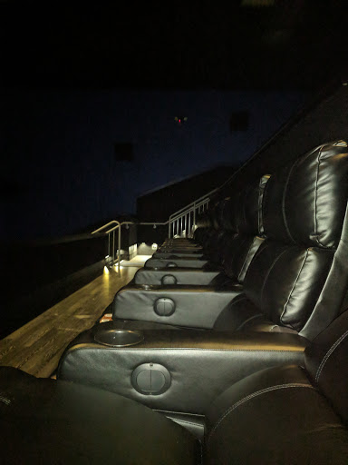 Movie Theater «Regal Cinemas Mayfaire 16 & IMAX», reviews and photos, 900 Town Center Dr, Wilmington, NC 28405, USA