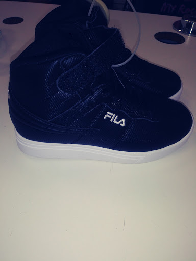 Clothing Store «Citi Trends», reviews and photos, 5093 Glencrossing Way, Cincinnati, OH 45238, USA