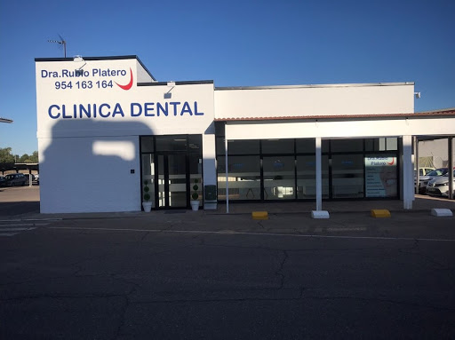 CLÍNICA DENTAL DRA. RUBIO PLATERO en Bormujos, Sevilla