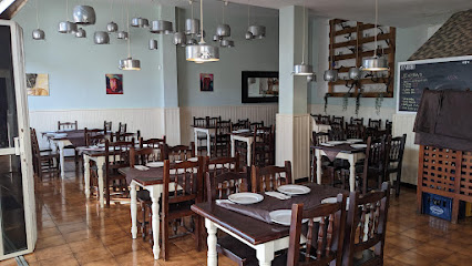 Restaurante Zenobio - C. los Pobres, 60, 38280 Tegueste, Santa Cruz de Tenerife, Spain