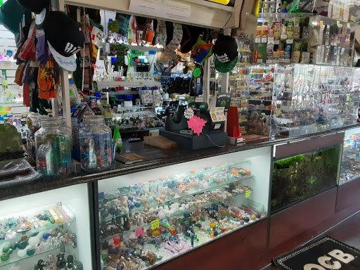 Tobacco Shop «Stirling Glass», reviews and photos, 5890 Stirling Rd, Hollywood, FL 33021, USA