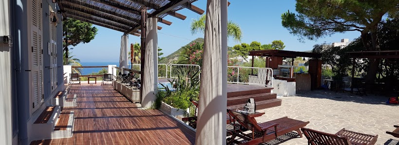 Cala Cavone Resort via Piana snc, 04027 Ponza LT, Italia