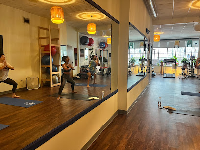 Kansas City Wellness Club - 918A Baltimore Ave, Kansas City, MO 64105