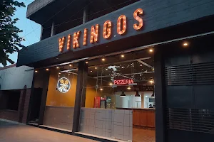 Vikingos Pizza image