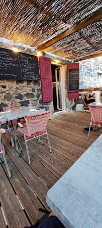 Atmosphère du Bistro Restaurant La Béalière à Vallées-d'Antraigues-Asperjoc - n°2