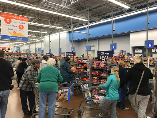 Department Store «Walmart Supercenter», reviews and photos, 4700 135th St, Crestwood, IL 60445, USA