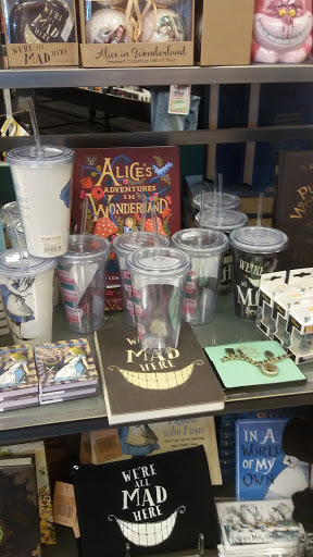 Used Book Store «2nd & Charles», reviews and photos, 17636 Garland Groh Blvd, Hagerstown, MD 21740, USA