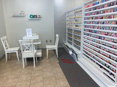 Lux Queen's Nails Spa