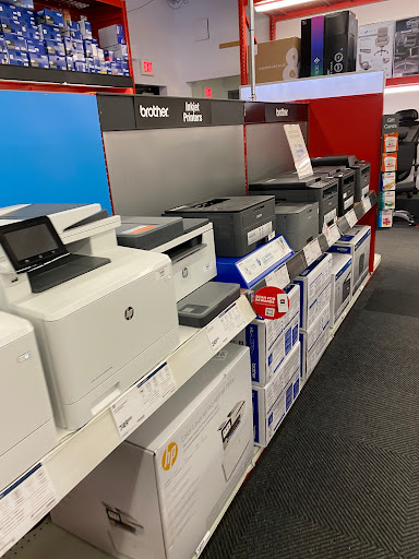 Office Supply Store «Staples», reviews and photos, 933 Montgomery Ave, Narberth, PA 19072, USA