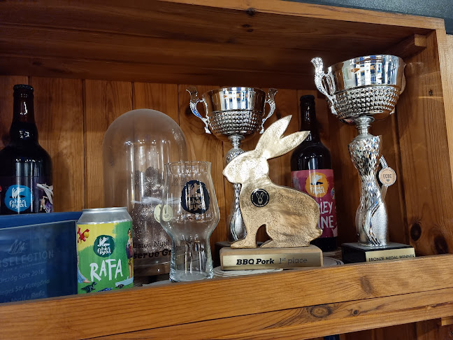 Értékelések erről a helyről: Fehér Nyúl Brewery, Budapest - Kocsma