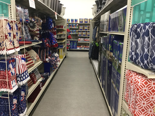  «Big Lots», reviews and photos, 15177 Pearl Rd, Strongsville, OH 44136, USA