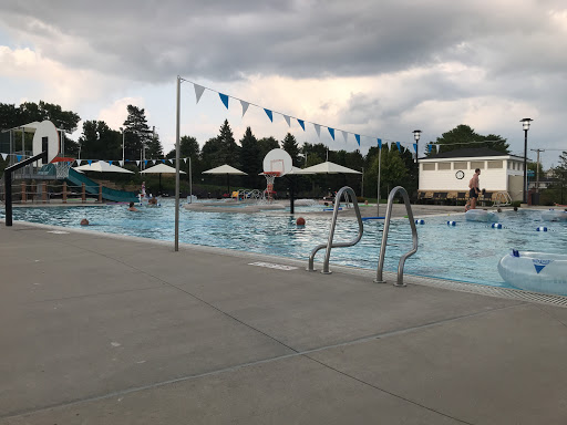 Country Club «Dubuque Golf & Country Club», reviews and photos, 1800 Randall Pl, Dubuque, IA 52003, USA