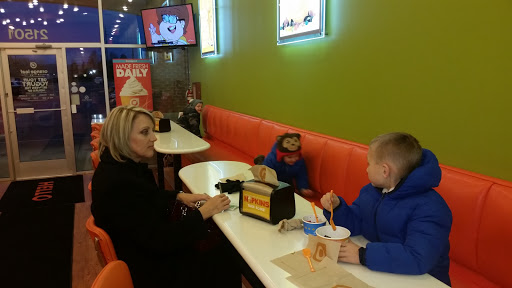 Frozen Yogurt Shop «Orange Leaf Frozen Yogurt», reviews and photos, 21501 21 Mile Rd, Macomb, MI 48044, USA