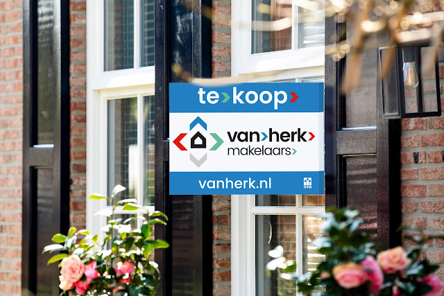 Van Herk Brokerage