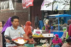 Pasar Ketrembeng Randusari image