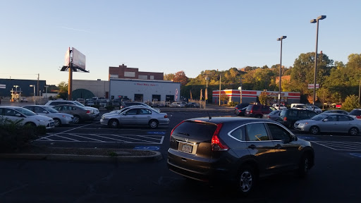 Drug Store «Walgreens», reviews and photos, 649 W Main St, Waterbury, CT 06702, USA