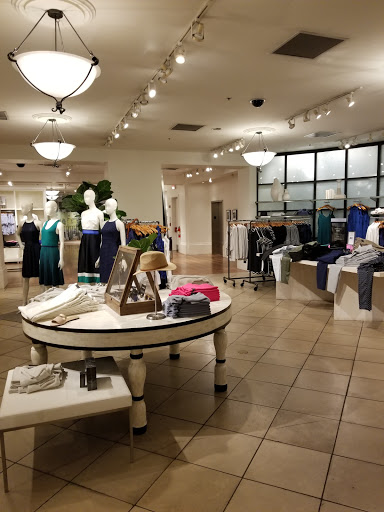 Banana Republic Factory Store image 9