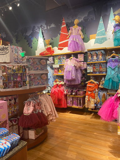 Toy Store «Disney Store», reviews and photos, 313 Smith Haven Mall, Lake Grove, NY 11755, USA
