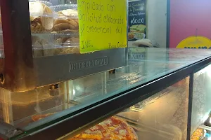 Pizzas Center image