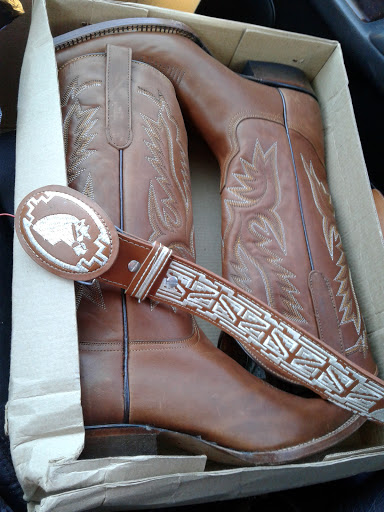 Drive-in Movie Theater «Van Buren Drive-In Theatre and Swap Meet», reviews and photos, 3035 Van Buren Boulevard, Riverside, CA 92503, USA