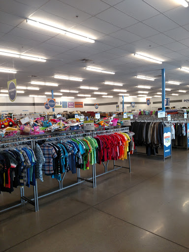 Thrift Store «Higley & Queen Creek Goodwill Retail Store & Donation Center», reviews and photos, 4570 S Higley Rd, Gilbert, AZ 85297, USA