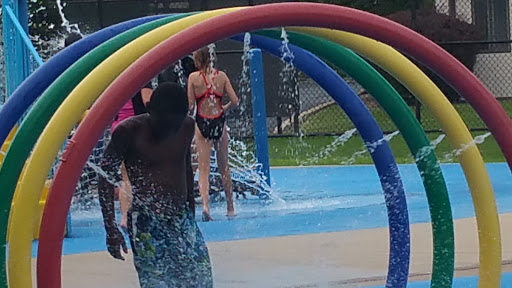 Water Park «Mystic Waters Family Aquatic Center», reviews and photos, 2025 Miner St, Des Plaines, IL 60016, USA