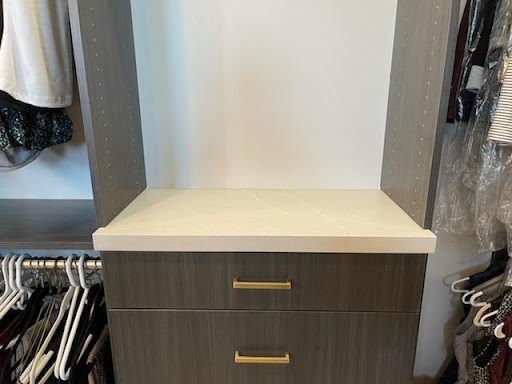 Closet Gallery image
