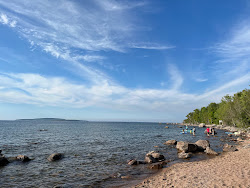 Awenda Pet Beach Area'in fotoğrafı - rahatlamayı sevenler arasında popüler bir yer