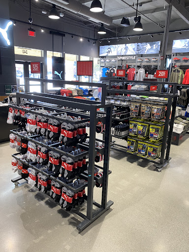 Shoe Store «PUMA», reviews and photos, 131-C Nut Tree Rd, Vacaville, CA 95687, USA