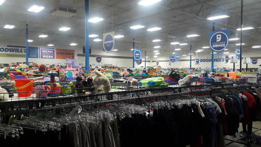 Thrift Store «Pebble Creek Goodwill Retail Store & Donation Center», reviews and photos, 15433 W McDowell Rd, Goodyear, AZ 85395, USA