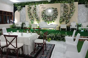 Rumah Makan Khas Sunda Sukahati image