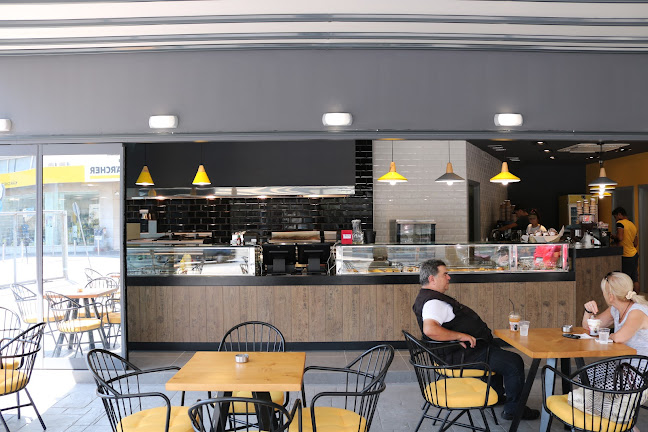 Ομηρίδου Σκυλίτση 1, Πειραιάς 185 31