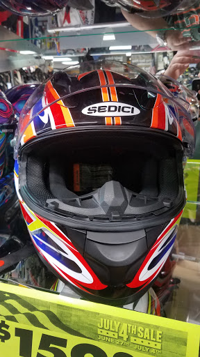 Motorcycle Parts Store «Cycle Gear», reviews and photos, 1765 NE 163rd St, North Miami Beach, FL 33162, USA