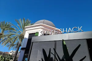 Shake Shack Irvine Spectrum image