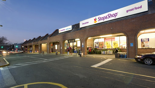 Grocery Store «Stop & Shop», reviews and photos, 9210 Atlantic Ave, Ozone Park, NY 11416, USA