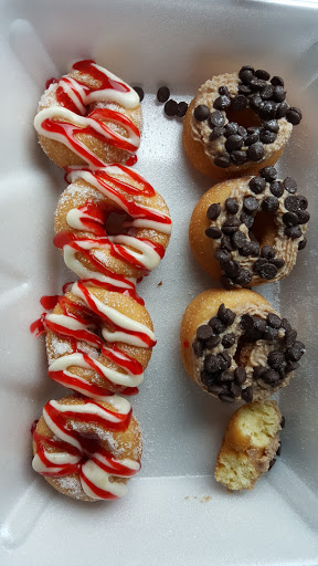 Donut Shop «Metropolitan Donuts and Coffee», reviews and photos, 3070 Lakecrest Cir #600, Lexington, KY 40513, USA