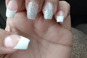 Elegant Nails image