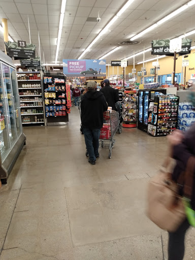 Grocery Store «Kroger», reviews and photos, 120 S Memorial Dr, New Castle, IN 47362, USA