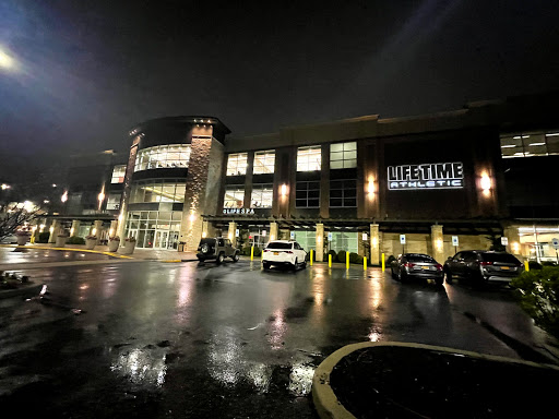 Gym «Life Time Athletic», reviews and photos, 750 Zeckendorf Blvd, Garden City, NY 11530, USA