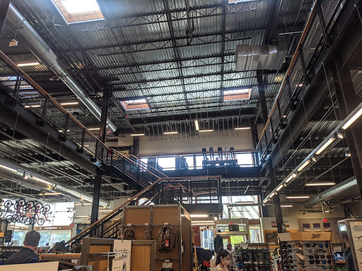 Camping Store «REI», reviews and photos, 2700 Seaglass Way, Oxnard, CA 93036, USA