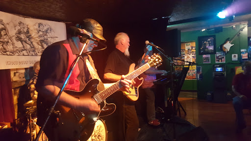 Bar & Grill «C I Bar & Grill», reviews and photos, 18786 SW Boones Ferry Rd, Tualatin, OR 97062, USA