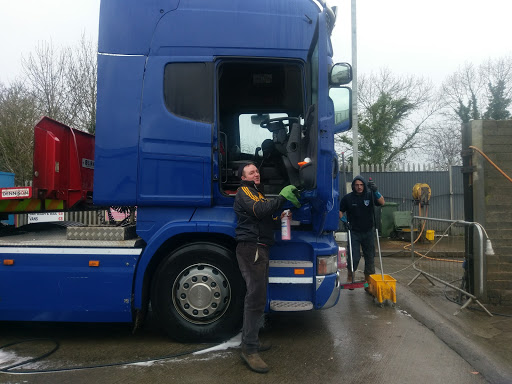 Aqua Precision Cleaning