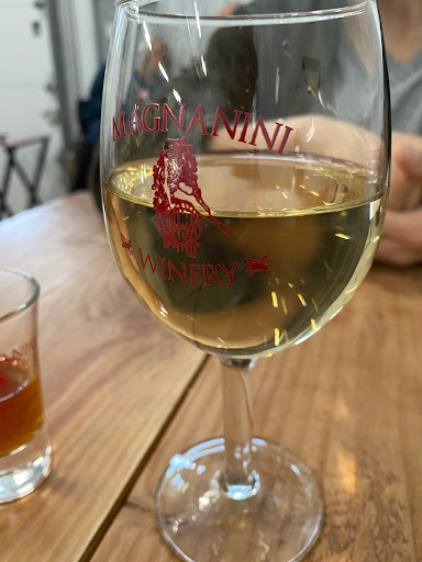 Winery «Magnanini Winery, Restaurant & Distillery», reviews and photos, 172 Strawridge Rd, Wallkill, NY 12589, USA