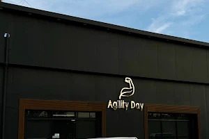 مطعم يوم الرشاقة agility day image