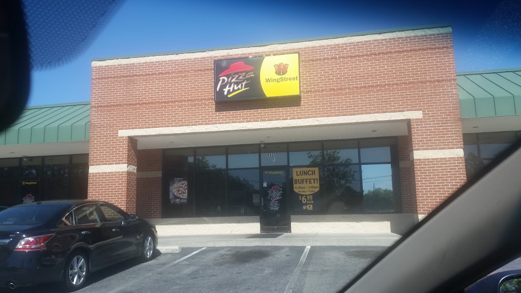 Pizza Hut 28590