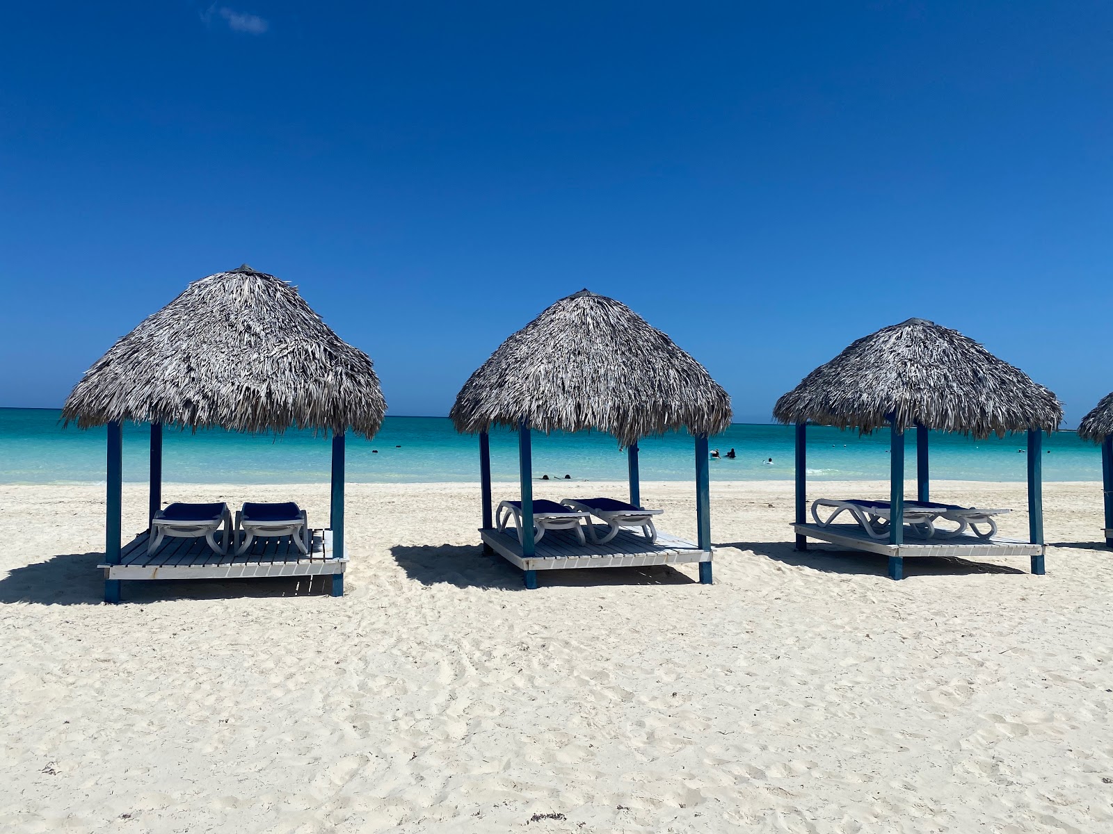 Foto von Cayo Coco II mit langer gerader strand