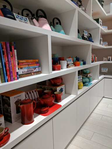 Shopping Mall «Great Lakes Crossing Outlets», reviews and photos, 4000 Baldwin Rd, Auburn Hills, MI 48326, USA