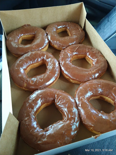 Donut Shop «Kountry Donuts», reviews and photos, 102 S Main St, Grapevine, TX 76051, USA